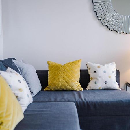 Opp Liverpool - Perfect For Contractors And Travellers, Big Savings Booking 4 Nights Or More! Apartman Kültér fotó